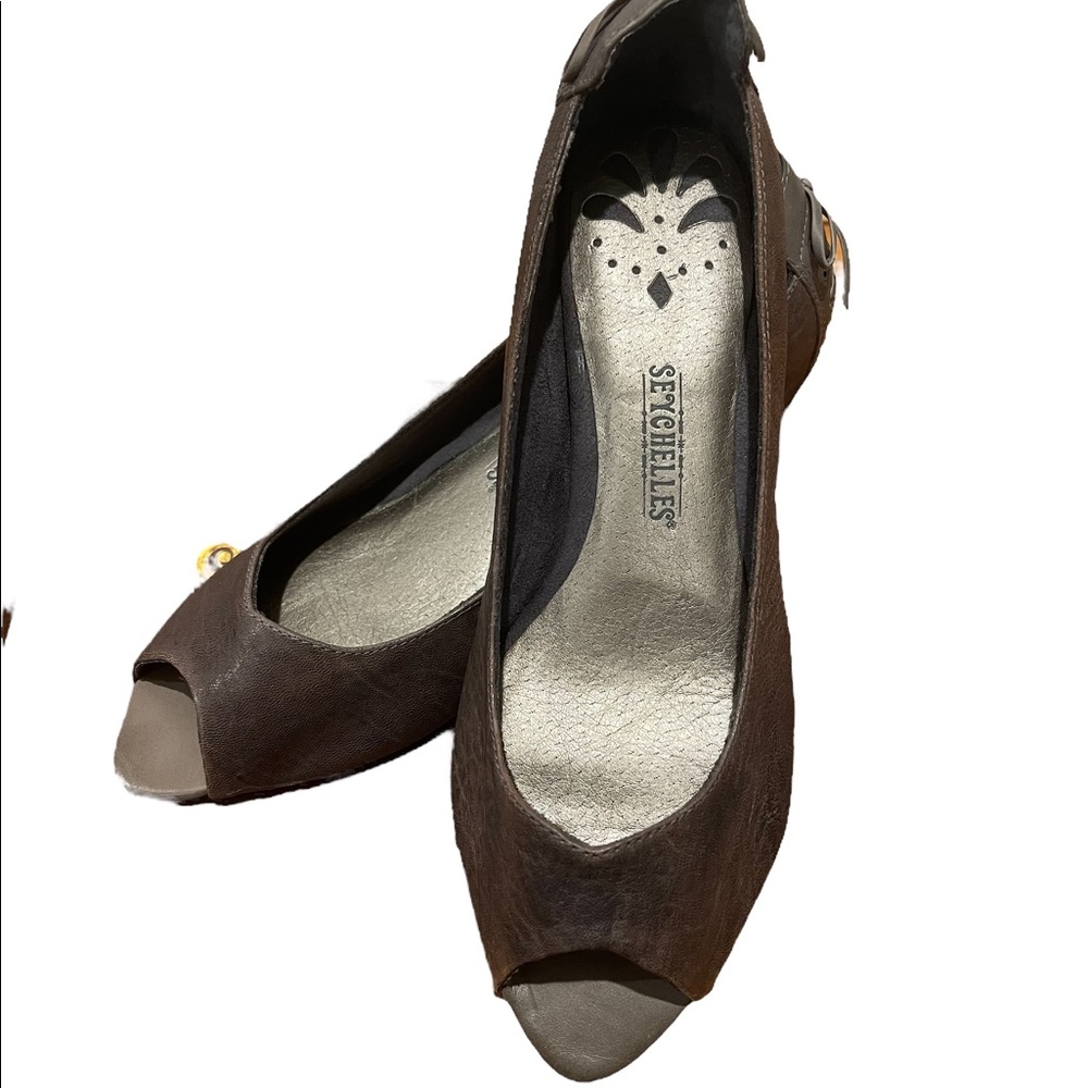 SEYCHELLE’S After Dinner Mint Low Heel Pump